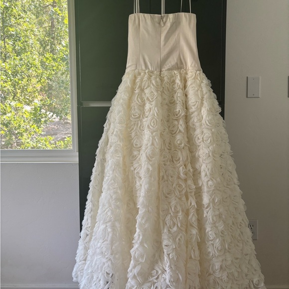 NWT Reformation Strapless Cream Dress - Picture 6 of 13